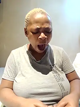 missboobiesSA online show from March 18, 3:20 am