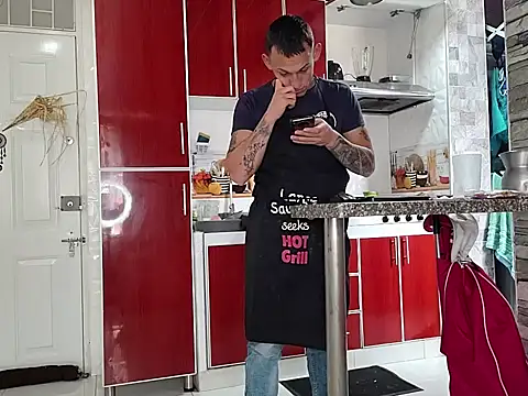 Masterblue hot online show from March 31, 7:47 pm