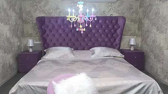 Anna Kenann online show from September 29, 7:02 am