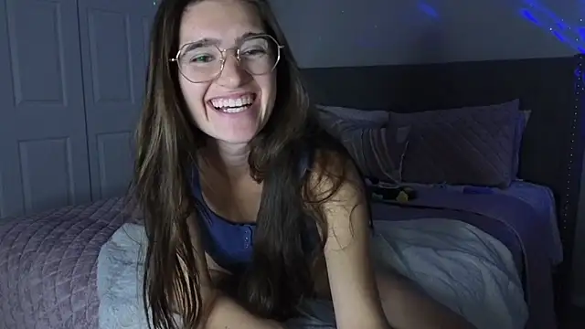 bambifarrina online show from October 4, 3:26 am