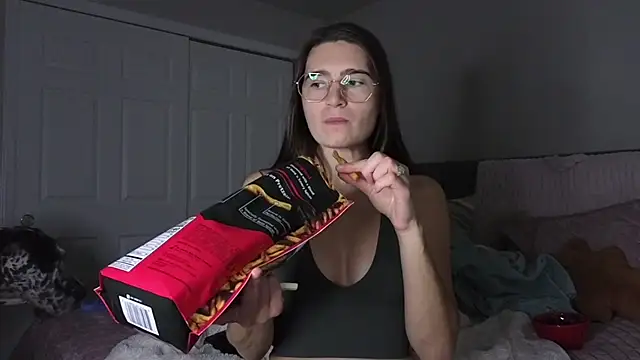 bambifarrina online show from January 18, 5:11 am