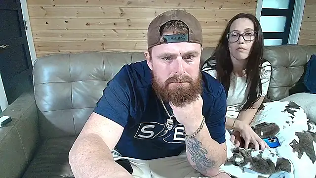 Snapshot of Yayadboii chatting on February 6, 6:33 pm Yayadboii online show from February 6, 6:33 pm