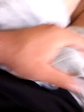 Snapshot of bullut06 chatting on September 28, 5:02 am bullut06 online show from September 28, 5:02 am