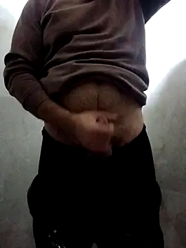 Snapshot of bullut06 chatting on November 30, 9:46 am bullut06 online show from November 30, 9:46 am