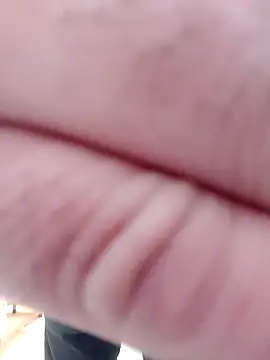 Snapshot of bullut06 chatting on January 15, 10:20 am bullut06 online show from January 15, 10:20 am