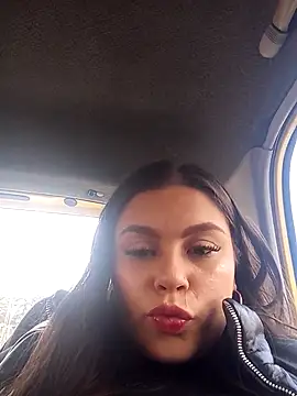 Laia  hadid online show from September 26, 5:06 pm