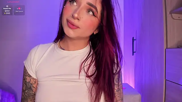 Snapshot of scarlett_Collinss chatting on February 6, 5:12 am scarlett Collinss online show from February 6, 5:12 am