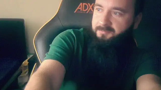 LondonMan1988 online show from November 17, 3:29 pm