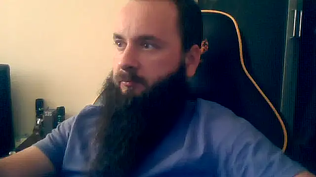 LondonMan1988 online show from May 14, 4:58 pm