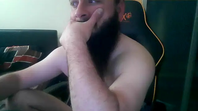 LondonMan1988 online show from May 15, 3:08 pm