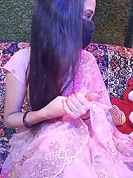 Snapshot of varma4403 chatting on September 21, 3:46 pm varma4403 online show from September 21, 3:46 pm
