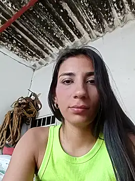 Snapshot of -juicy_ chatting on September 8, 7:46 pm -juicy online show from September 8, 7:46 pm
