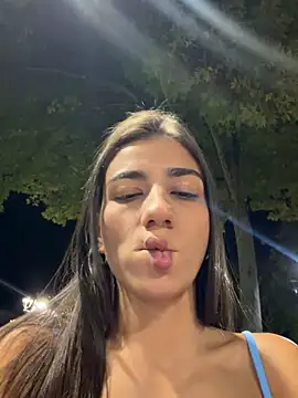 -juicy  online show from December 19, 11:23 pm