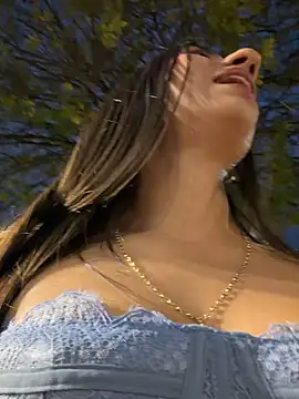 -juicy  online show from February 3, 11:21 pm