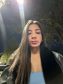 -juicy  online show from March 9, 11:31 pm