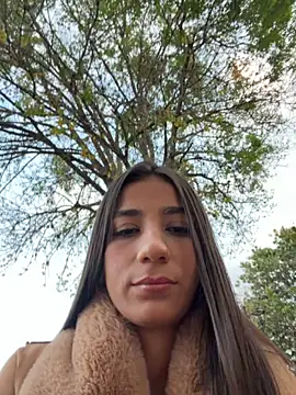 -juicy  online show from March 12, 11:00 pm