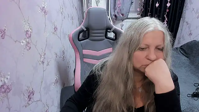 silver moon light online show from September 24, 5:49 pm