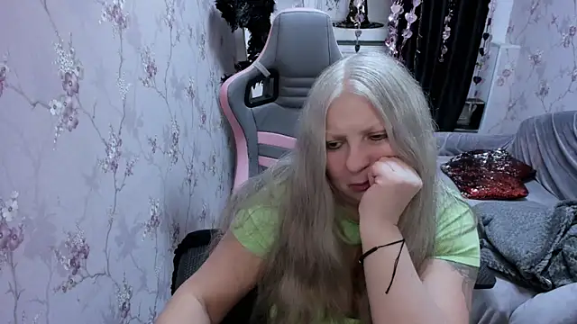 silver moon light online show from October 26, 9:53 pm