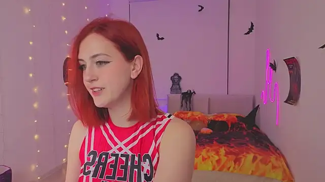 Snapshot of bananasgirl chatting on October 24, 5:09 pm bananasgirl online show from October 24, 5:09 pm