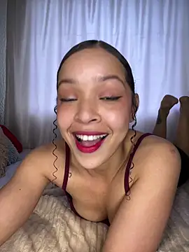 Yasmin777  online show from October 12, 7:02 pm