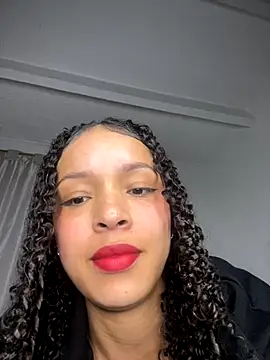 Yasmin777  online show from November 21, 10:52 pm