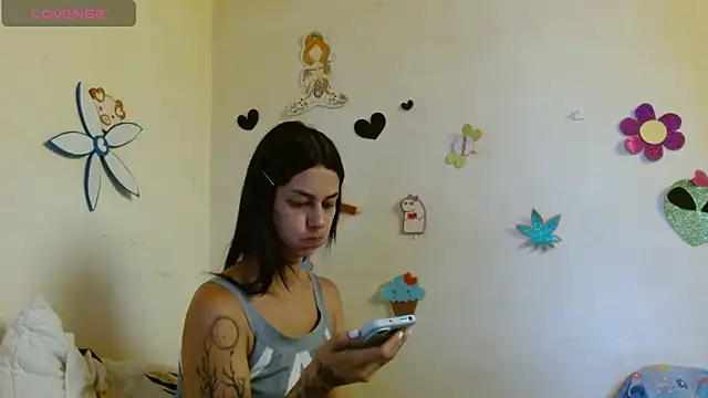 Akasha001 online show from October 8, 2:47 pm