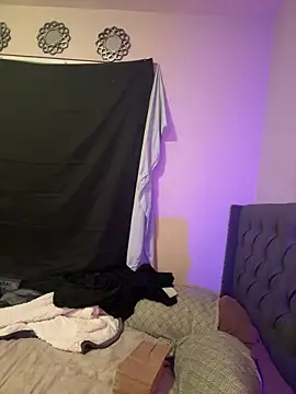 1n0nlythroat online show from November 29, 9:12 am