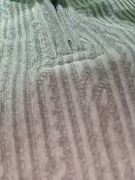 Snapshot of USER-MAYA chatting on February 18, 12:45 pm USER-MAYA online show from February 18, 12:45 pm