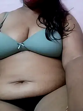 Snapshot of USER-MAYA chatting on April 10, 11:42 pm USER-MAYA online show from April 10, 11:42 pm