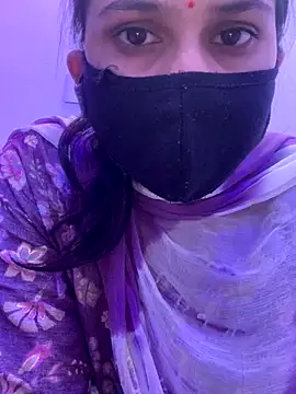 misharani00 online show from September 28, 9:36 am