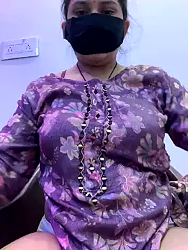 misharani00 online show from September 30, 1:10 am