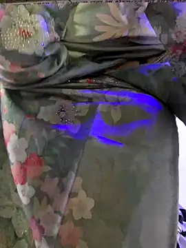 misharani00 online show from October 4, 2:15 pm