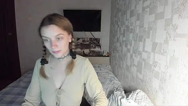 AlisTris online show from October 5, 2:59 pm