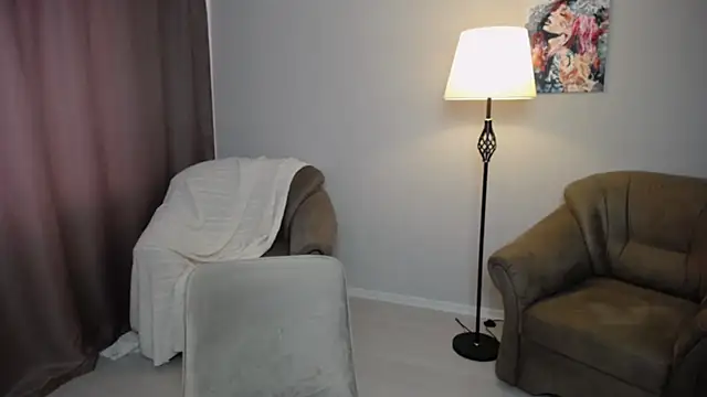 Snapshot of Ava_Elior chatting on October 14, 9:43 am Ava Elior online show from October 14, 9:43 am