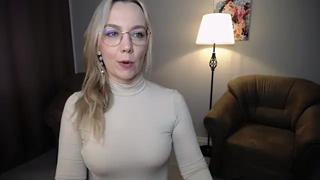 Ava Elior online show from April 27, 9:40 am