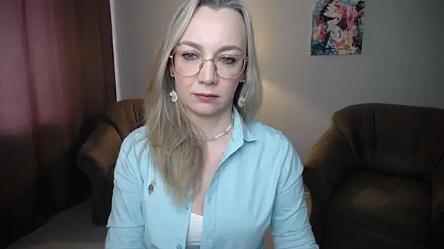 Ava Elior online show from May 7, 10:31 am