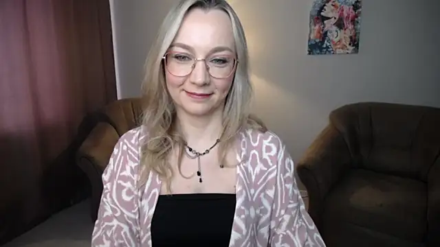 Ava Elior online show from May 8, 10:53 am