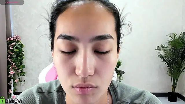 FlirtyAura online show from October 7, 3:47 am