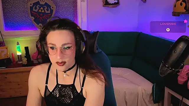 Zesty Peach online show from June 6, 10:47 pm