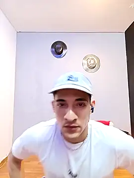 jhonny thes28 online show from November 18, 5:28 pm