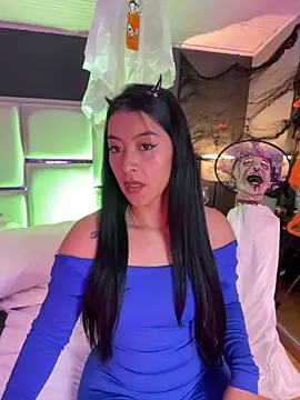 Snapshot of BellaFernandez__ chatting on October 30, 1:56 pm BellaFernandez online show from October 30, 1:56 pm