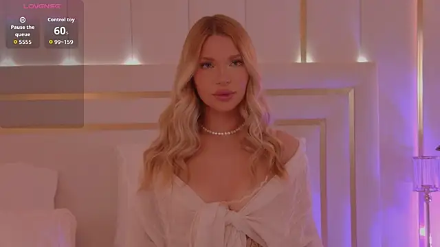 Snapshot of AriellaMelo chatting on September 21, 5:53 am AriellaMelo online show from September 21, 5:53 am