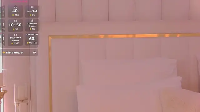 Snapshot of AriellaMelo chatting on October 3, 3:03 am AriellaMelo online show from October 3, 3:03 am