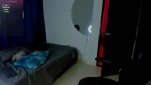 Snapshot of Levi_ferrer1 chatting on October 3, 6:16 pm Levi ferrer1 online show from October 3, 6:16 pm