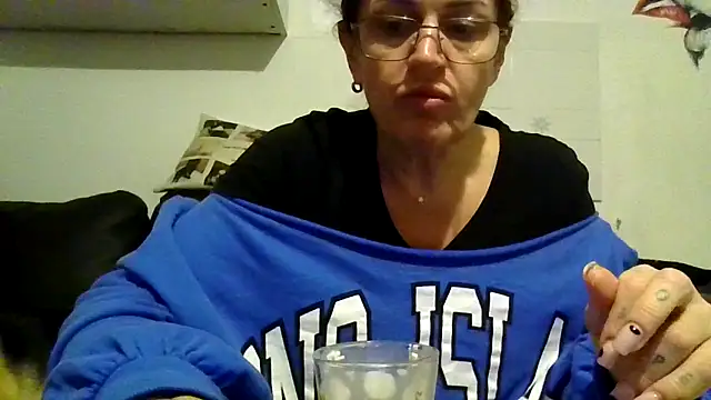 RubyyRosee online show from December 4, 6:34 am