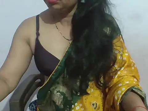 Snapshot of Marathi_q4een01 chatting on June 17, 3:20 am Marathi q4een01 online show from June 17, 3:20 am