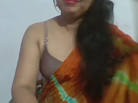 Snapshot of Marathi_q4een01 chatting on June 18, 5:41 am Marathi q4een01 online show from June 18, 5:41 am