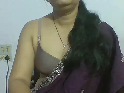 Snapshot of Marathi_q4een01 chatting on July 10, 3:55 am Marathi q4een01 online show from July 10, 3:55 am