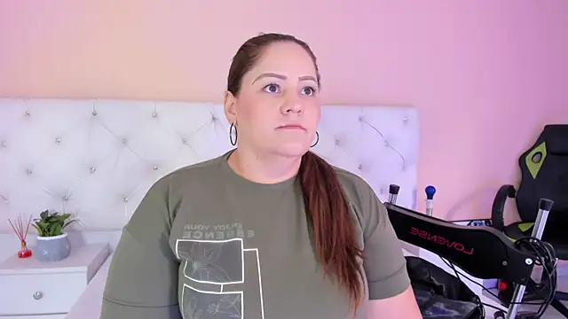 katte landerr online show from October 4, 1:31 pm