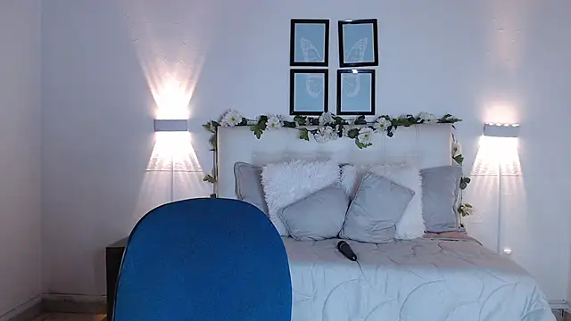 Megan 05  online show from September 19, 6:19 pm